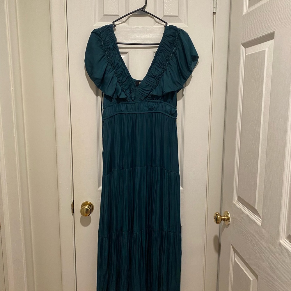 Elegant Teal Maxi Dress with Ruffled Sleeves